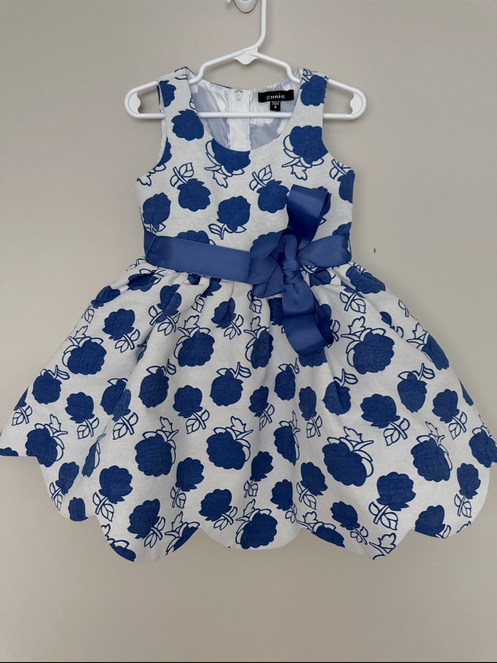 Zunie White and Blue Floral Satin Bow Party Dress